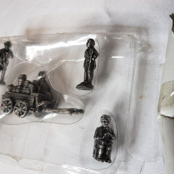 Vintage 90s Americana Pewter 5 Piece Miniature Collection Old West Figurines - Picture 3 of 7